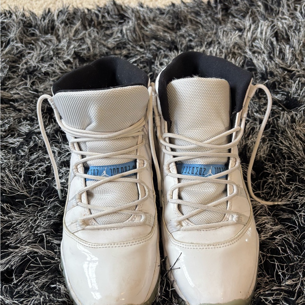 Air Jordan 11 Retro Legend Blue - Picture 2 of 4